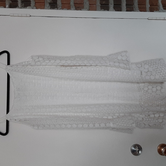 Alison Andrews White Cold Shoulder Bell Sleeve Dress - Picture 2 of 5